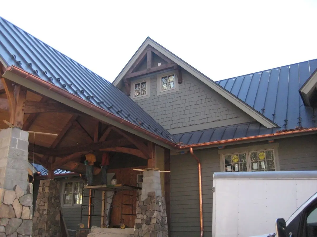 Craftsman Roofing team delivering quality roofing work in Washougal